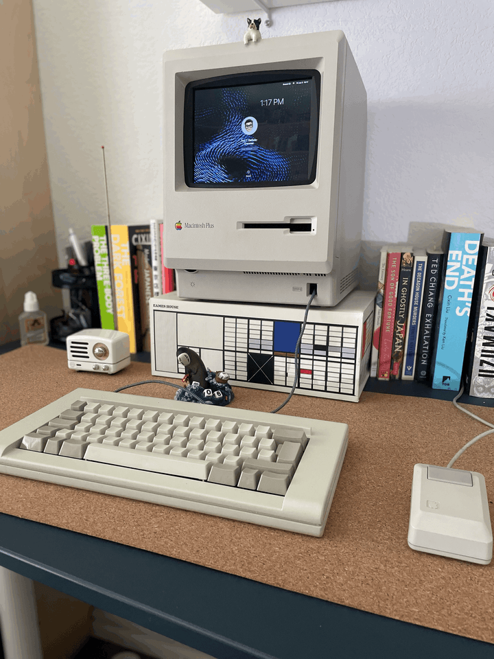 1988 Macintosh Plus with Original Mouse